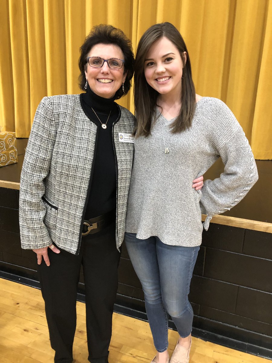 Donna Gradel tweet media