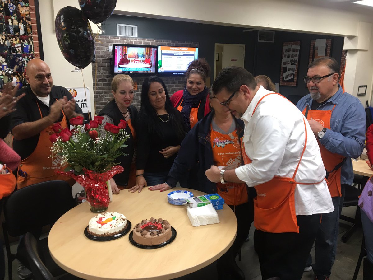 sasm0649's tweet photo. Congrats to the number one D23/59 specialist in the district Magda Nuoh on a milestone few have accomplished! Diamond status 💍#excellentcustomerservice #homeraward #Committmenttoexcellence @ChuckFreni @rmh135 @Gabbyfranco6673 https://t.co/MOFePBEE82