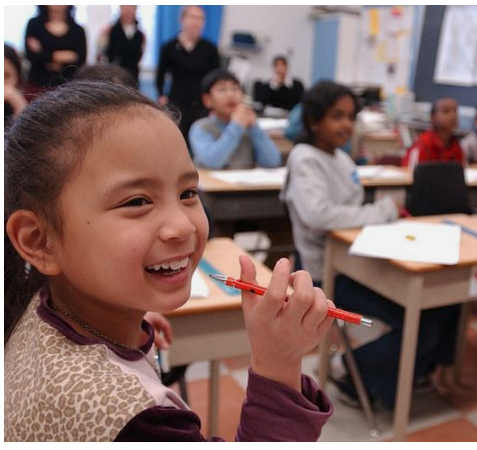 JUMP_Math's tweet photo. Applications have been coming in from across Canada for our National Book Fund! Teachers, you have two weeks left to submit yours for the 2019-20 school year for full classroom resources and PD support! https://t.co/pX8Bmcaxkc #NationalBookFund #charitableorg #JUMPMath #MathMinds https://t.co/JgtpowKNEA