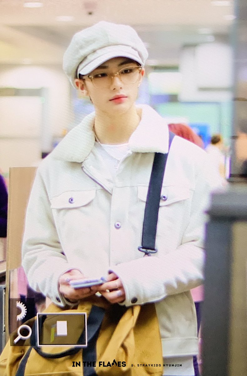 Intheflames_HJ's tweet photo. 190219 미모천재 황.현.진😍💕❤

#스트레이키즈 #현진 #황현진 #StrayKids #hyunjin https://t.co/nL2E53atft