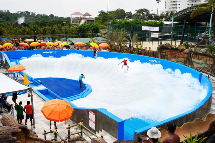 surfertoday's tweet image. WaveOz: the world's first 180-degree surf machine

WaveOz by @FlowRiderInc not only features a unique and visually spectacular wave shape, but it also allows riders to float on air.

READ: goo.gl/rj8WAZ

#waveoz #flowrider #wavepools #surf #surfing @Flowboarders