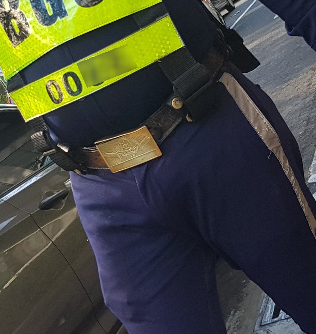 PinoyMenInUnfrm's tweet photo. Ang #bukol #BulgeSeries #SekyuTitiGuard #Straight #BGCMarshall #Enforcer #PinoyMenInUniform #SarapNgPinoy #SG #Jaguar #Err https://t.co/7aWqbFcHl4