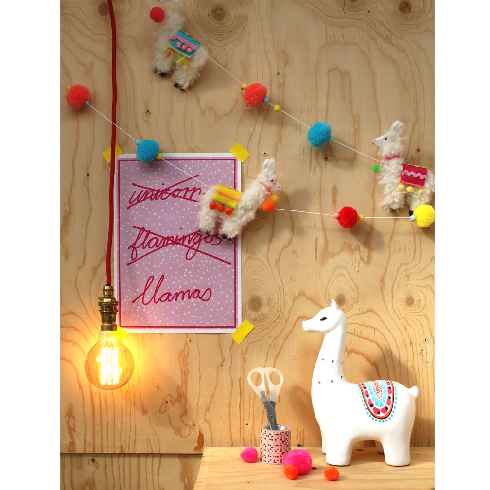 HouseDisaster's tweet image. Looking forward to garden parties and BBQ's? 
Our garlands are perfect for brightening up any party, bedroom or hallway! 

houseofdisaster.com/default/new-in…

#garland #party #llama #flamingo #paperlantern