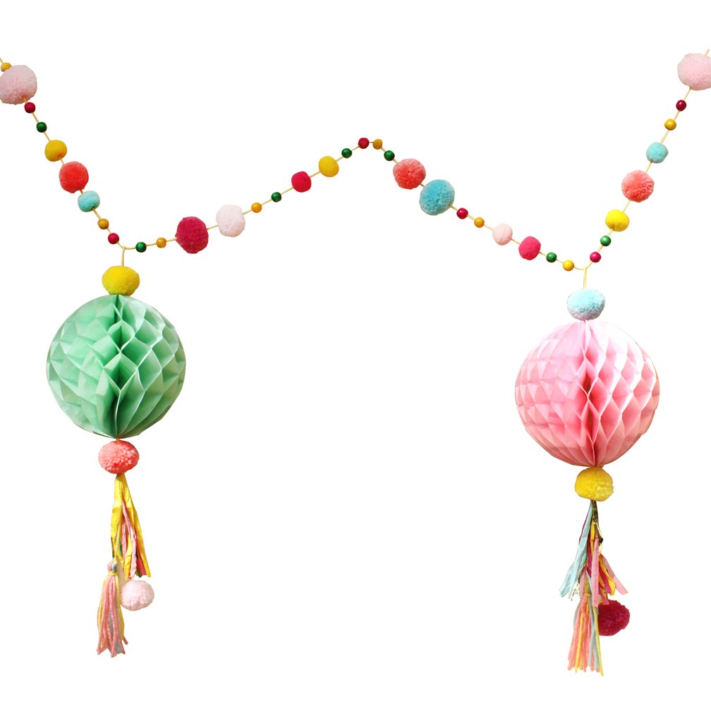 HouseDisaster's tweet image. Looking forward to garden parties and BBQ's? 
Our garlands are perfect for brightening up any party, bedroom or hallway! 

houseofdisaster.com/default/new-in…

#garland #party #llama #flamingo #paperlantern