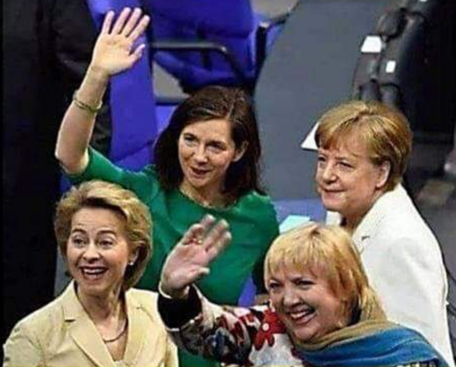 Agent0016durch2's tweet photo. Schaut euch um, was diese teils quotierten Frauen in den letzten Jahren aus unserem schönen Deutschland gemacht haben. Und dann überlegt euch gut, ob ihr den von #Nahles (@SPDde) geforderten Verfassungsbruch unterstützen oder MIT ALLER HÄRTE BEKÄMPFEN wollt. https://t.co/GKASRVCXww