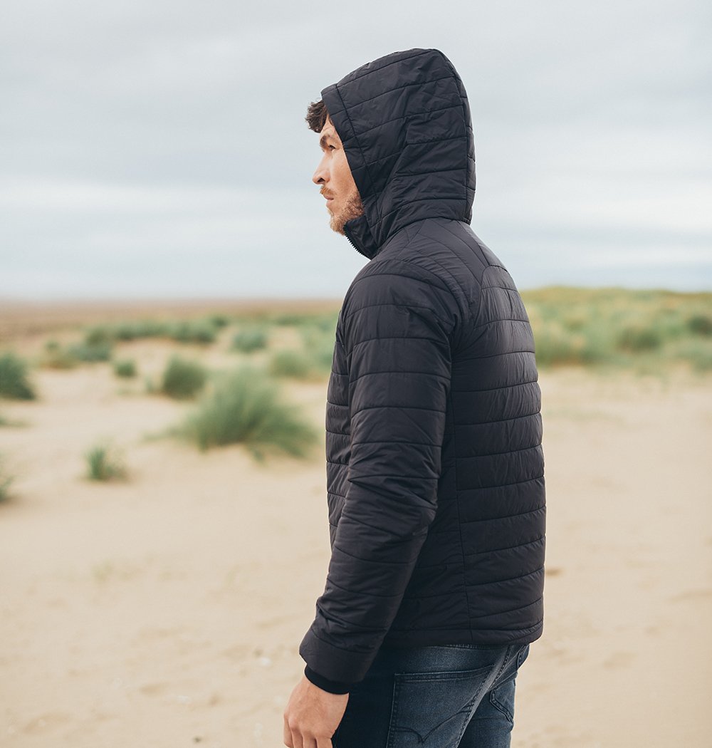 The hottest essential. @8kflexwarm men’s heated hoodie. 122F in 360 seconds. Feel the heat 🔥 

Shop now 👉 8kflexwarm.com 
.
.
.
#8kflexwarm #heatedjacket #hoodie #mensstyle #mensfashion #style #trend #fashion #outdoors #model #malemodel