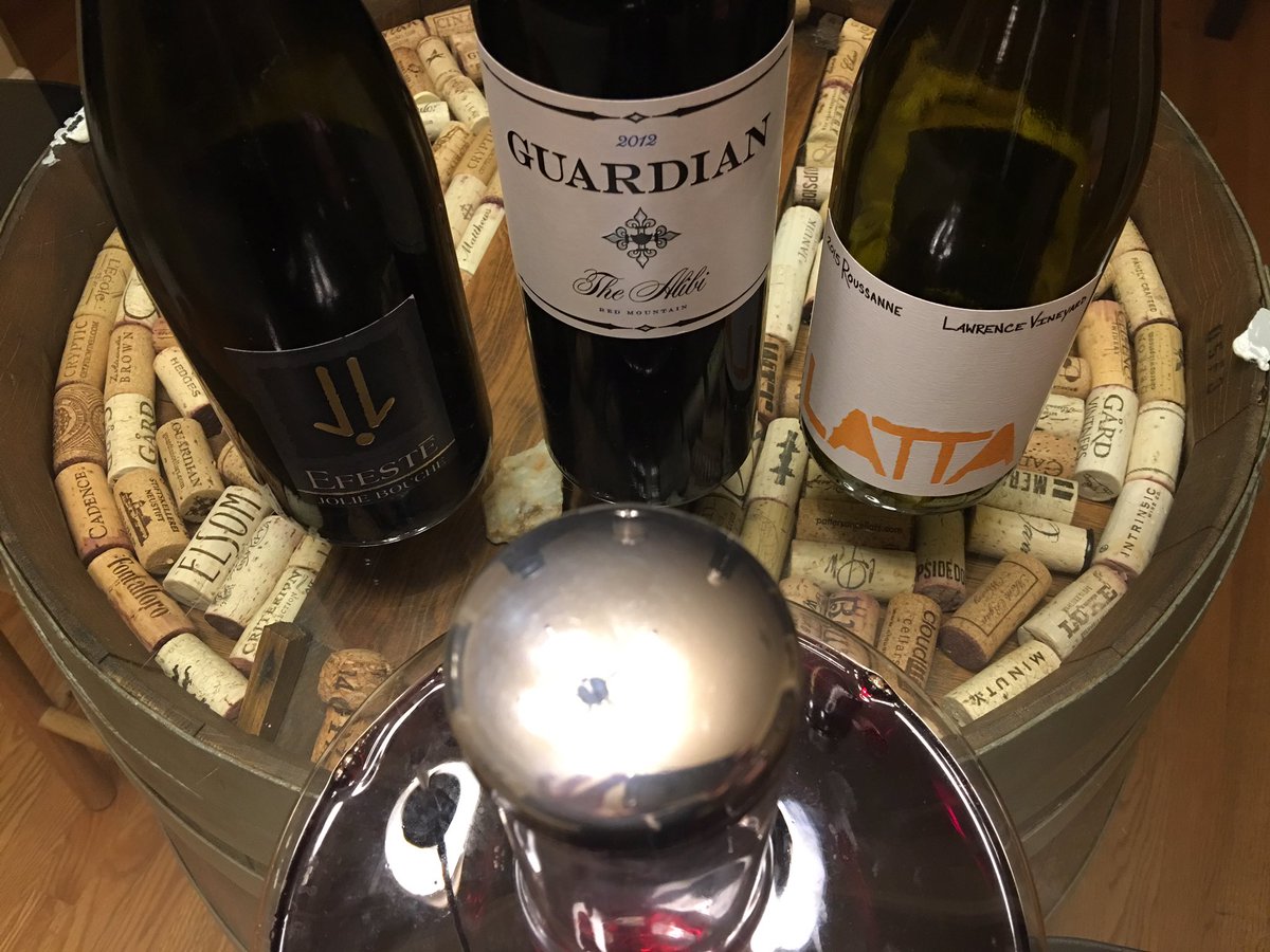 We here at Decanted believe you shouldn’t enjoy #NationalDrinkWineDay without at least one Washington State wine! Here’s how we celebrated: @EFESTE, @lattawines, @GuardianCellars