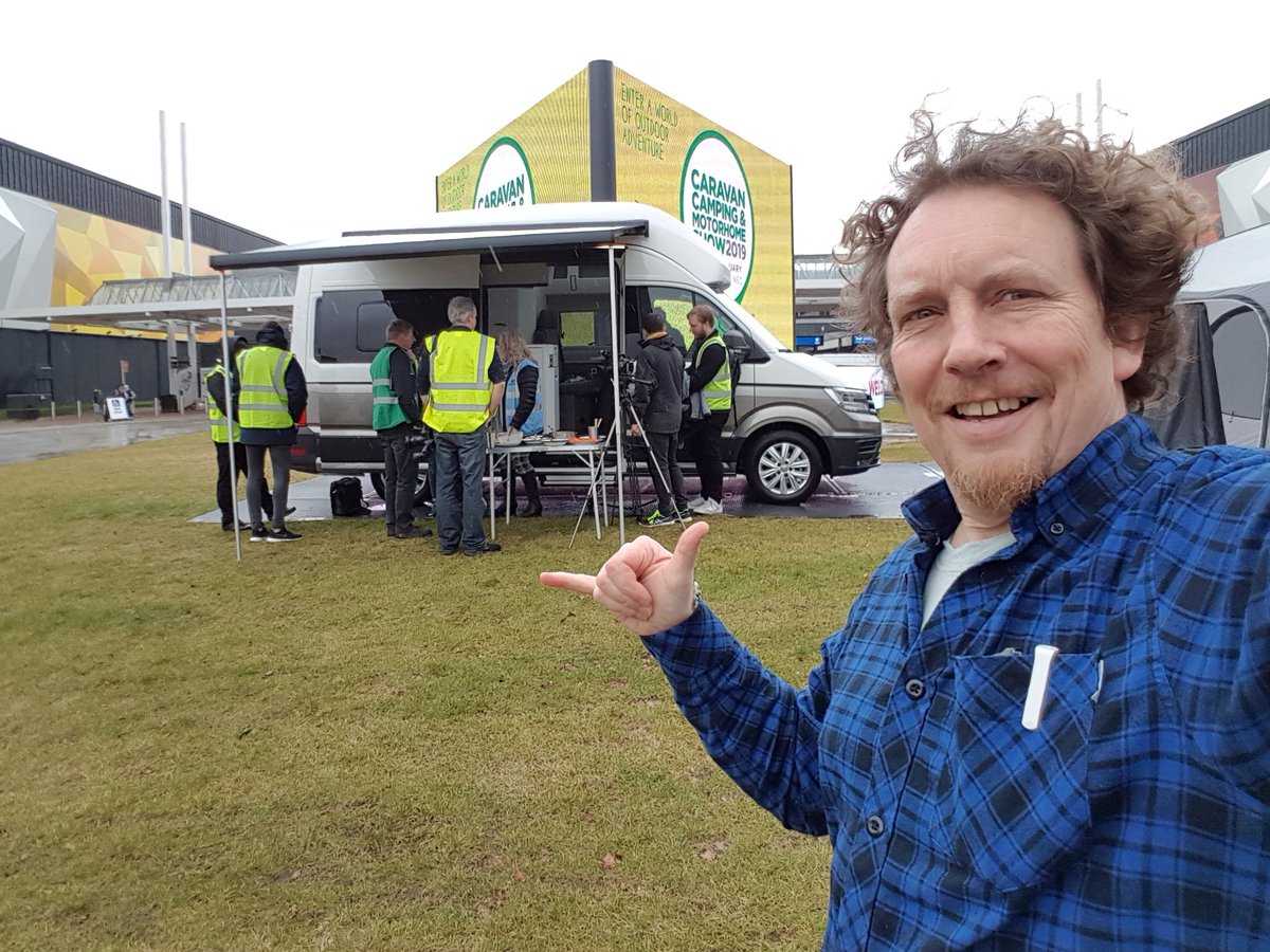 Yesterday I got a sneak preview of the new VW camper at the camping and caravan show at the NEC. It's very nice!!!!