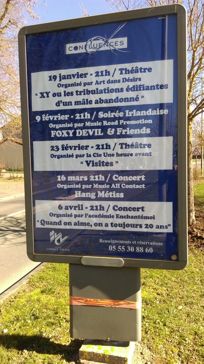 FonsAntony's tweet photo. Oh mais c'est qui au milieu ? 😄 #theatre #HauteVienne #sortir https://t.co/MpqjHGf8mv
