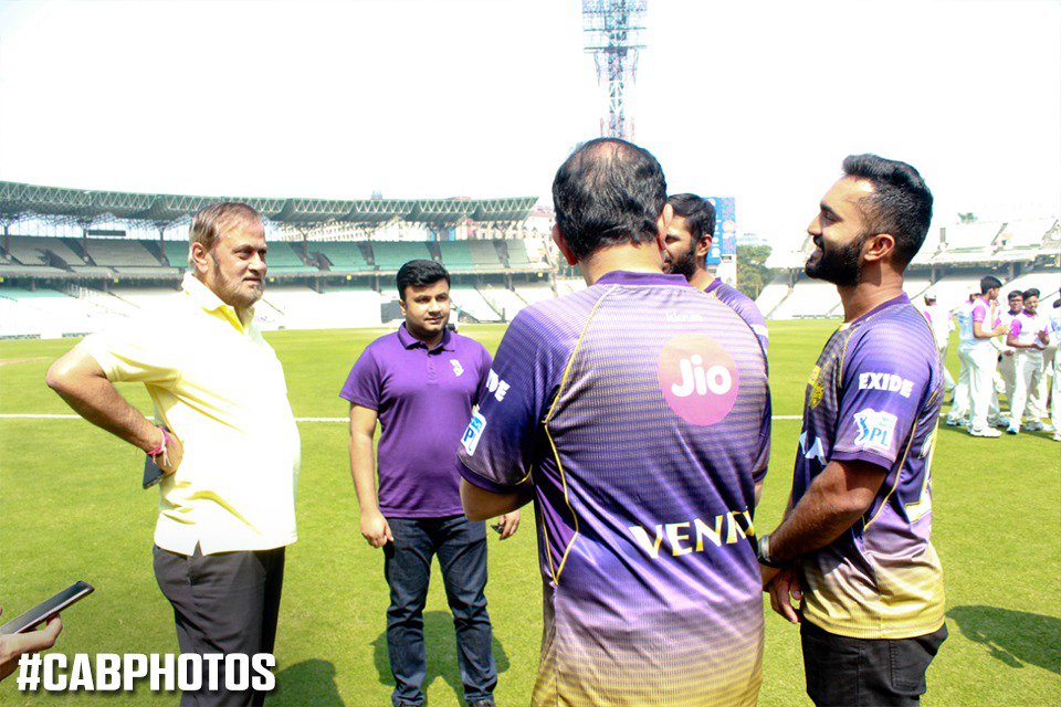 CabCricket's tweet photo. @KKRiders skipper @DineshKarthik,  #AbhishekNayar, CEO #VenkyMyshore, CAB Jt. Secretary #AvishekDalmiya and MMIC #DebashisKumar on the final day of Mayor's Cup #Finals at #EdenGardens.
#CAB https://t.co/FbNPEC9l1G