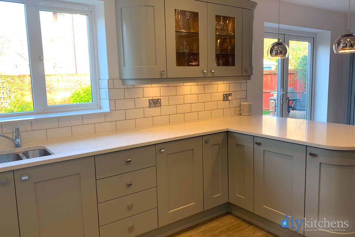 Diy Kitchens On Twitter Andrew From Mid Glamorgan Shows Us His Completed Innova Stanbury Light Grey Kitchen Supplied By Diy Kitchens Ref 1715 Https T Co Dyuydkoqul Https T Co Tzndnsdiok