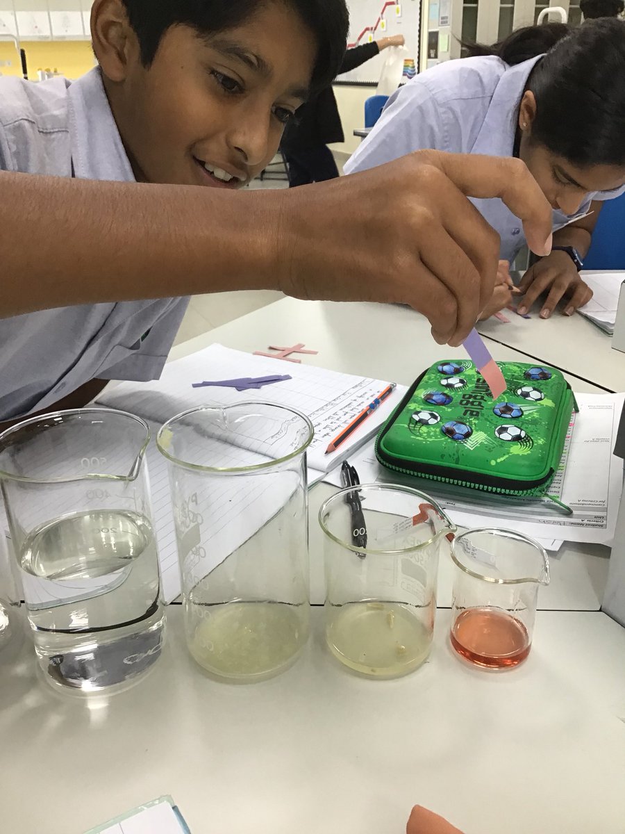 DIAB_Science's tweet photo. Our grade 6s thought our previous lesson was a bit basic. #BadSciencePuns #DIABScience #DIABChemistry #pHLab #AcidsAndBases #DIABGrade6 https://t.co/AlDyATsigV