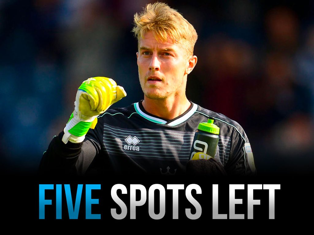 Just 5 SPACES remain for tomorrow’s goalkeeper day camp, with guest appearance from QPR #1 <a href="/joelumley/">Joe Lumley Jr</a>! Book now to secure your spot: theoneglove.com/goalkeeper-tra…