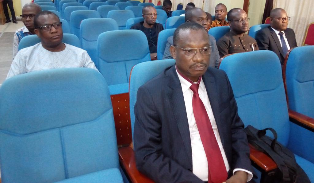 gouvbenin's tweet image. Démarrage en ce moment, en présence du Garde des Sceaux, #MJL, M. #SéverinMaximeQUENUM, de la cérémonie de lancement de la formation des magistrats sur les dispositions pénales du #CodeÉlectoral au #CDIJ de la #CourDappel de #Cotonou. #wasexo #GouvBenin #JusticeBenin #PAGBenin