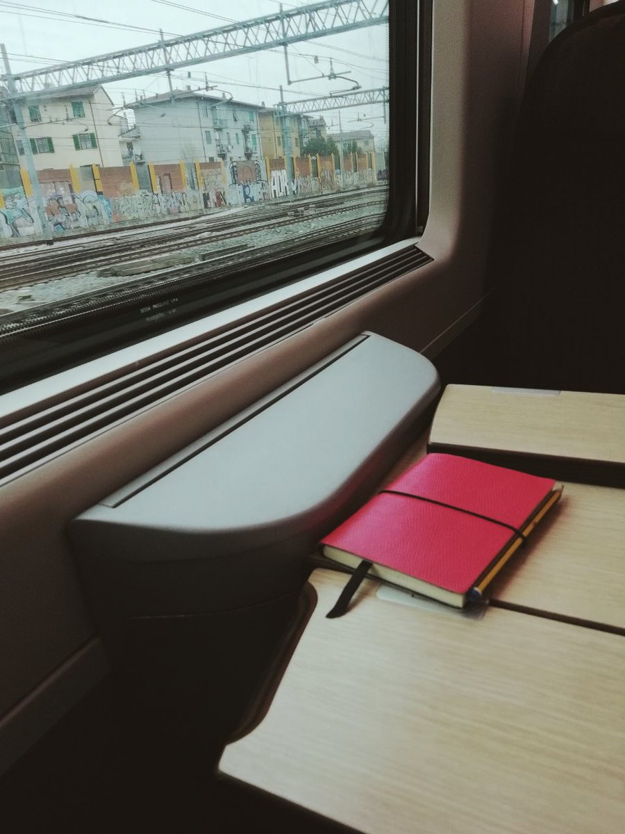 AlbertoRosada's tweet photo. Riordinando le idee verso Roma.
Sarò in diretta alle 12.30 su @La7tv

@lariachetira @myrtamerlino @udu_sind @StudentiPer_Udu https://t.co/sI99NVd66k