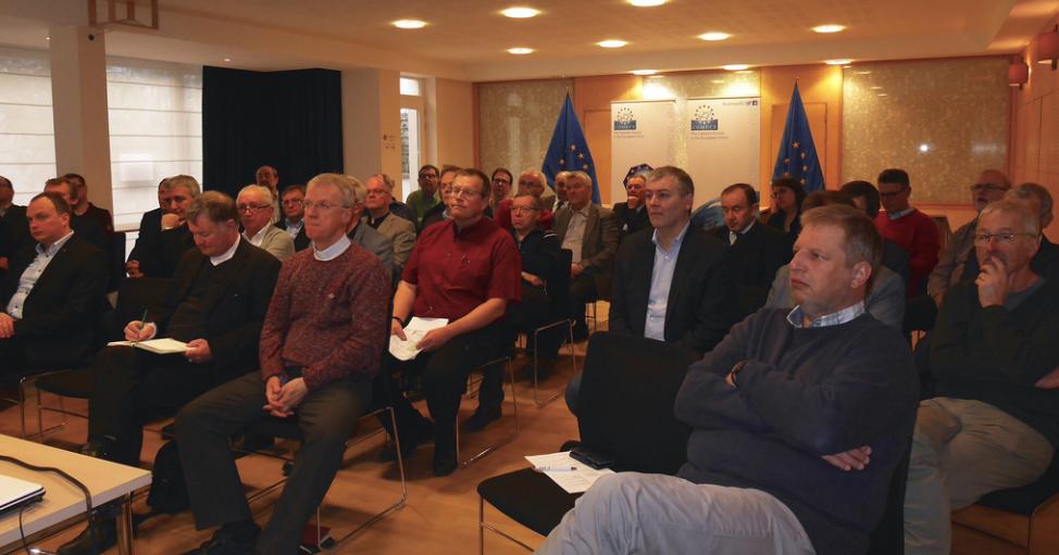 ComeceEu's tweet photo. 📷 In view of the 2019 #EUelections, Mgr. Scheuer, Bishop of #Linz (#Austria), and a group of collaborators from his Diocese, are visiting @ComeceEu to exchange on possible ways to face future #EUchallenges. @Kathpress_Wien
Photos ➡ https://t.co/JPmQnK3ebl https://t.co/MIby1FTNNv