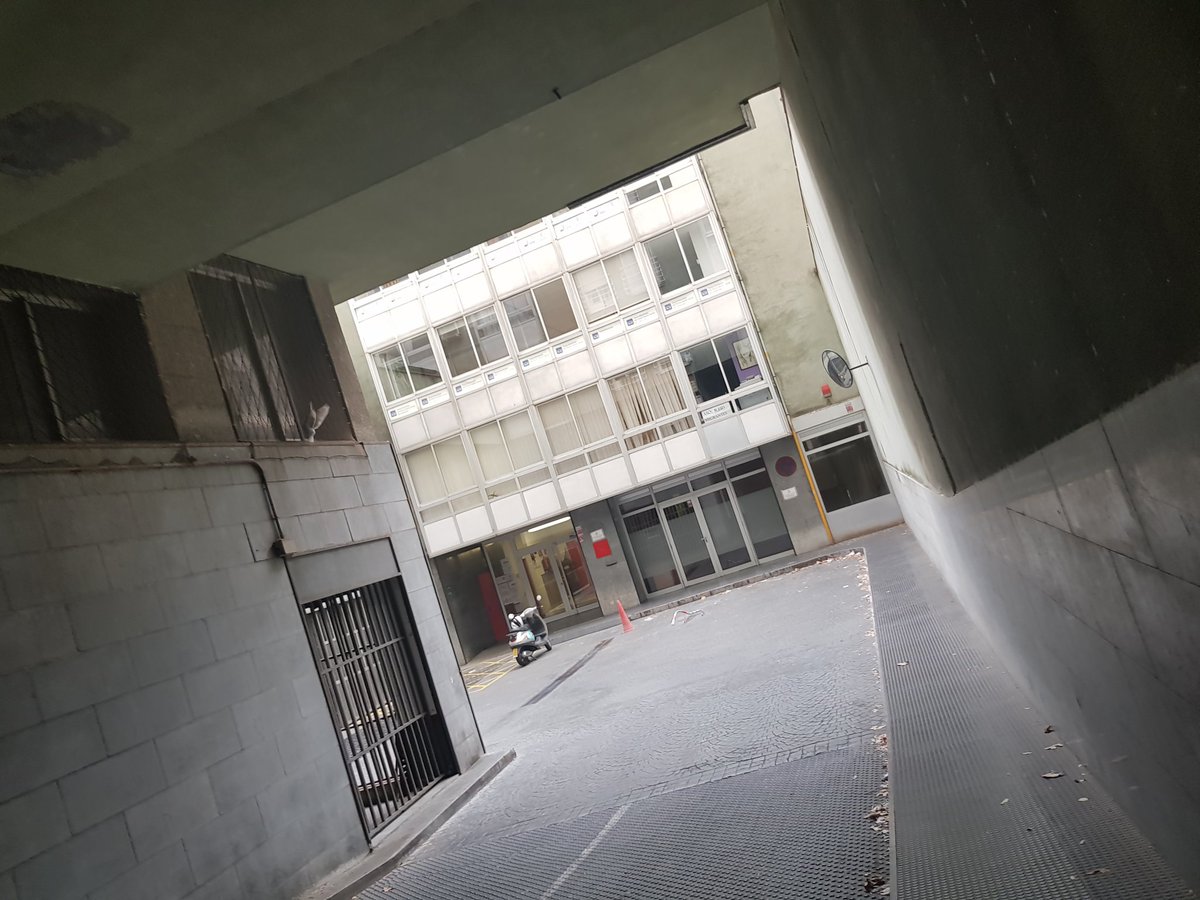 rmisart's tweet photo. 2n matí d curs sobre #arxius #fotografia. Des del @AAC_GD amb @Fotoconnexio. Avui #ponent @PepParer #PepParer
Una delícia
#curs #arxiu #archive #memòriahistòria #fotoperiodisme #FOTO #photo #albúmina #daguerreotip #colodión #reproductibilitat #cartadevisita #fonspersonal https://t.co/OKFOyM6bow