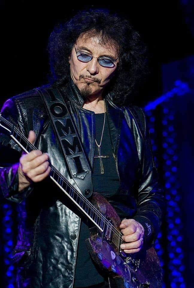 Happy Birthday Tony Iommi! Have a great day whatever you are doing! 