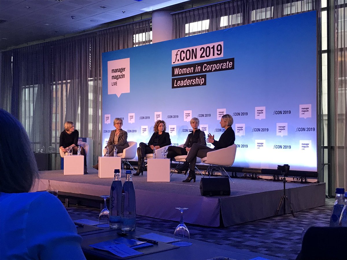 „Man muss kein ITler sein, um in einem digitalen Umfeld zu bestehen. Entscheidend ist das Wissen um Probleme, die es im Sinne des Kunden zu lösen gilt“, sagt <a href="/eszet/">Sabrina Zeplin</a> (VP Business Intelligence #OttoGroup). #fcon2019