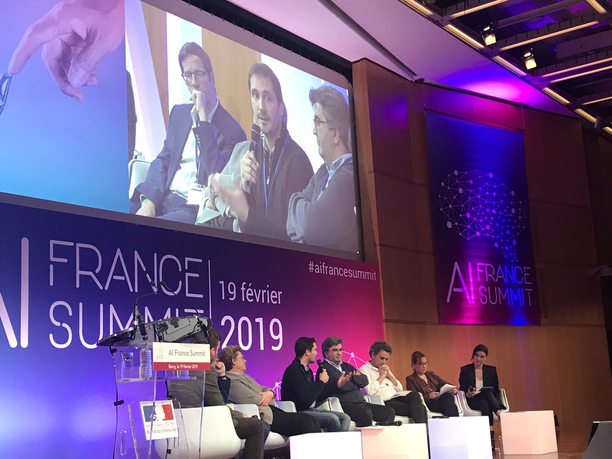 David_Rczk's tweet photo. « L’accès aux données est problématique en France, mais @healsylife est un cas particulier, pas de #BigData, on utilise seulement les données du patient pour une réponse personnalisée. »@Stephane_Bidet #IA #aifrancesummit https://t.co/o4ll4NuIzv
