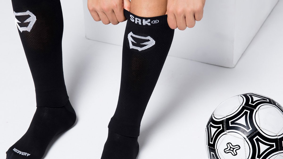 SAKPROJECT's tweet photo. Recharge for the next match or training session.

SAK Recovery Socks reduce lactic acid build up in muscles after intense exercise, relieving stiffness and soreness. Wear it for 4 to 5 hours after exercising intensively.

Available at https://t.co/UWgc0b24tC

#GearLikeThePros https://t.co/827G2bN9In