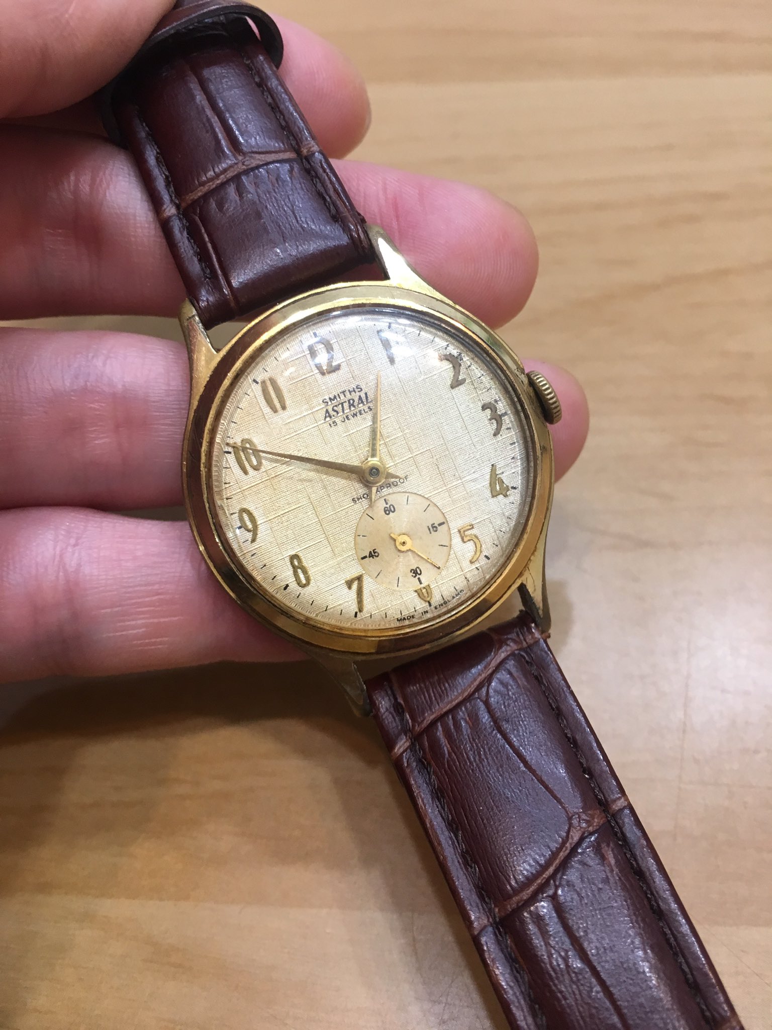 機械式腕時計専門店 ウォッチ911 Kazuki Auf Twitter スミス アストリアル スモセコがいい感じ 数も少ないアンティーク時計です スミス アストリアル スモセコ 手巻き アンティーク時計 機械式腕時計 時計買取 腕時計専門店 Https T Co Qhnkrywo1o