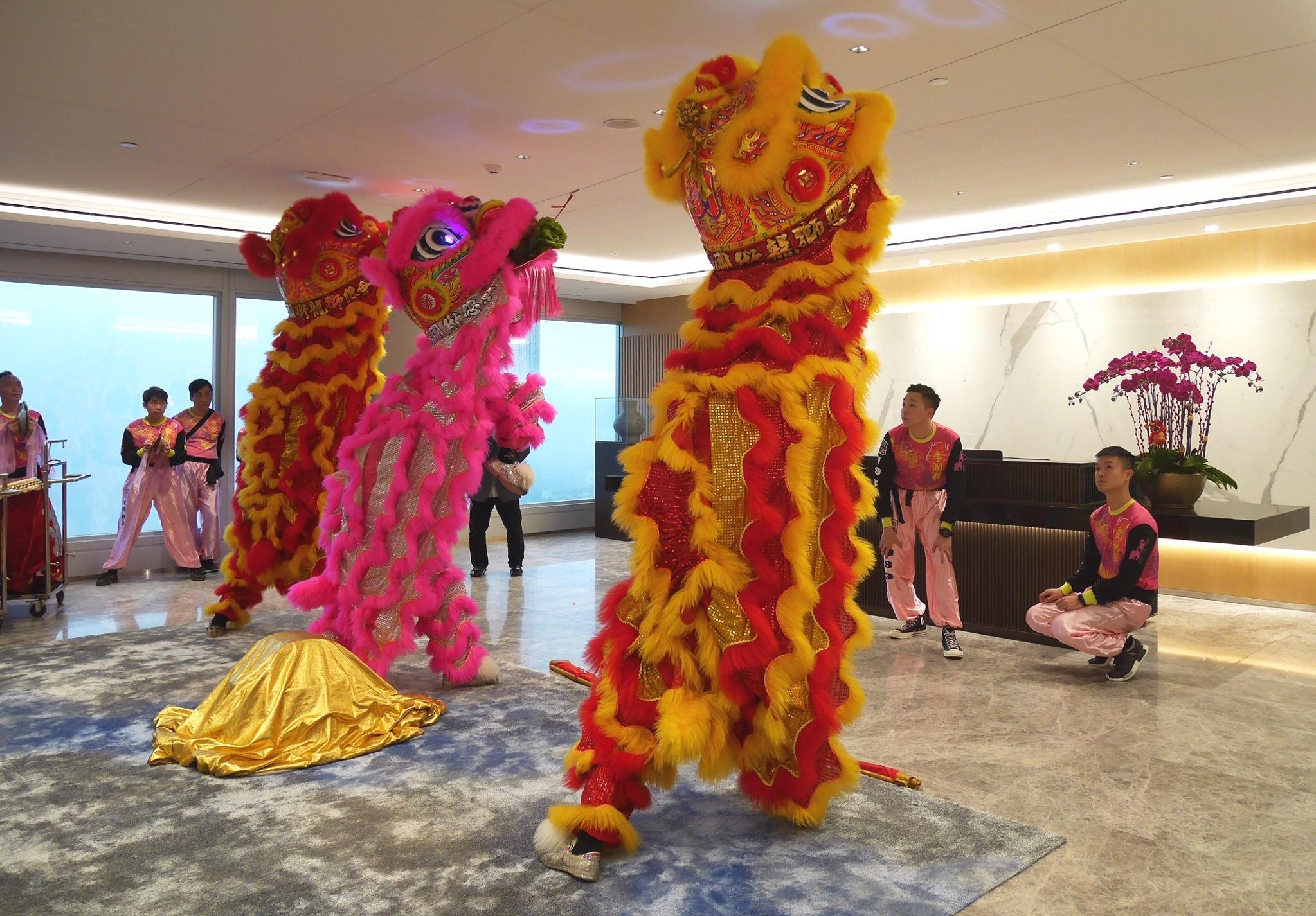 Goldman Sachs No Twitter Lion Dance Performance At Gs Hong Kong Office Celebrates Lanternfestival And Marks The Last Day Of Lunarnewyear Celebrations Https T Co Fawvo0insr Twitter