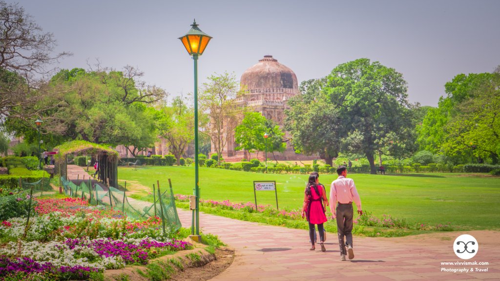 vivvismak's tweet photo. Part 5: Refreshing break in the 15th century park of the last Dynasty of the Delhi Sultanate. https://t.co/1jfNXJDfSj  #vivvicolors https://t.co/g8u98cvZjf