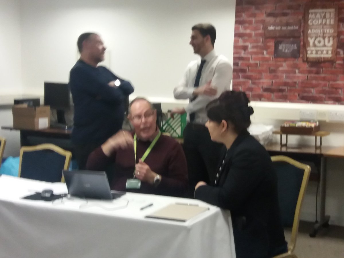 Great day signing up new L3 Managment  Apprentices working together <a href="/jamiecanter26/">Jamie Canter</a> <a href="/NataliaKonopac2/">Natalia Konopacka</a>