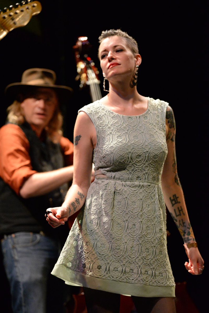 ThreeMuses tweet media