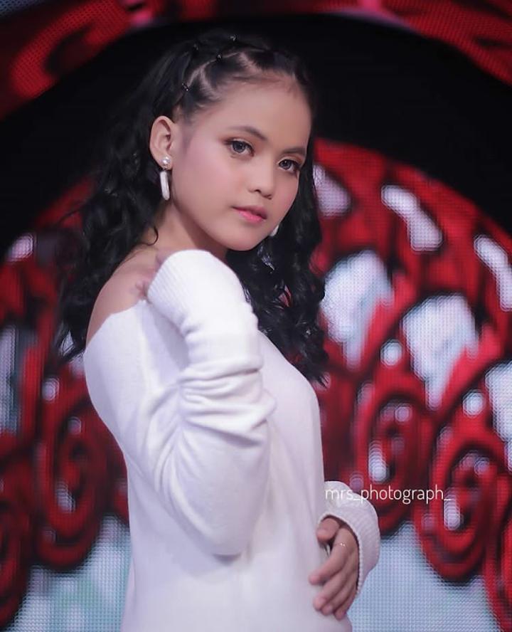 Stay terus nonton @IndosiarID 
#PutriBintangkuLIDA2019