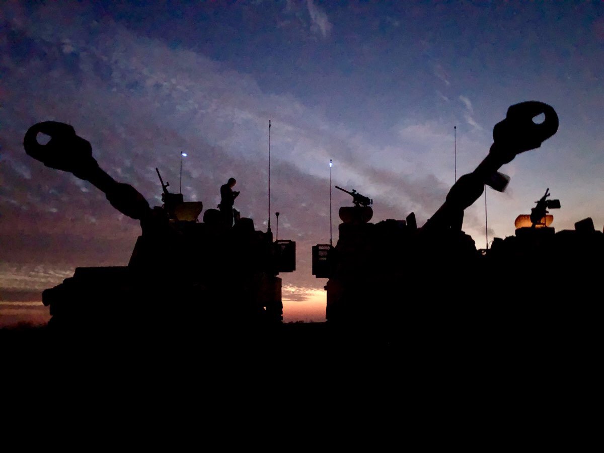 155ABCT's tweet photo. M109 Paladin crews with @2114FA prepare for night operations. (Photo by Spc. William Polly)

Like and retweet to vote for your favorite pic in our photo contest! https://t.co/5WToiDCRXd