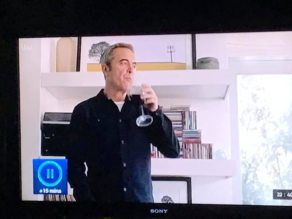 Spotted two of our prints last night in Adam’s house in the final episode of #ColdFeet Very exciting <a href="/ITV/">ITV</a> <a href="/ColdFeetTV/">セクキャバ専門のハルマさん</a> <a href="/ColdFeetFans/">Cold Feet Fans</a> Thank you 😊