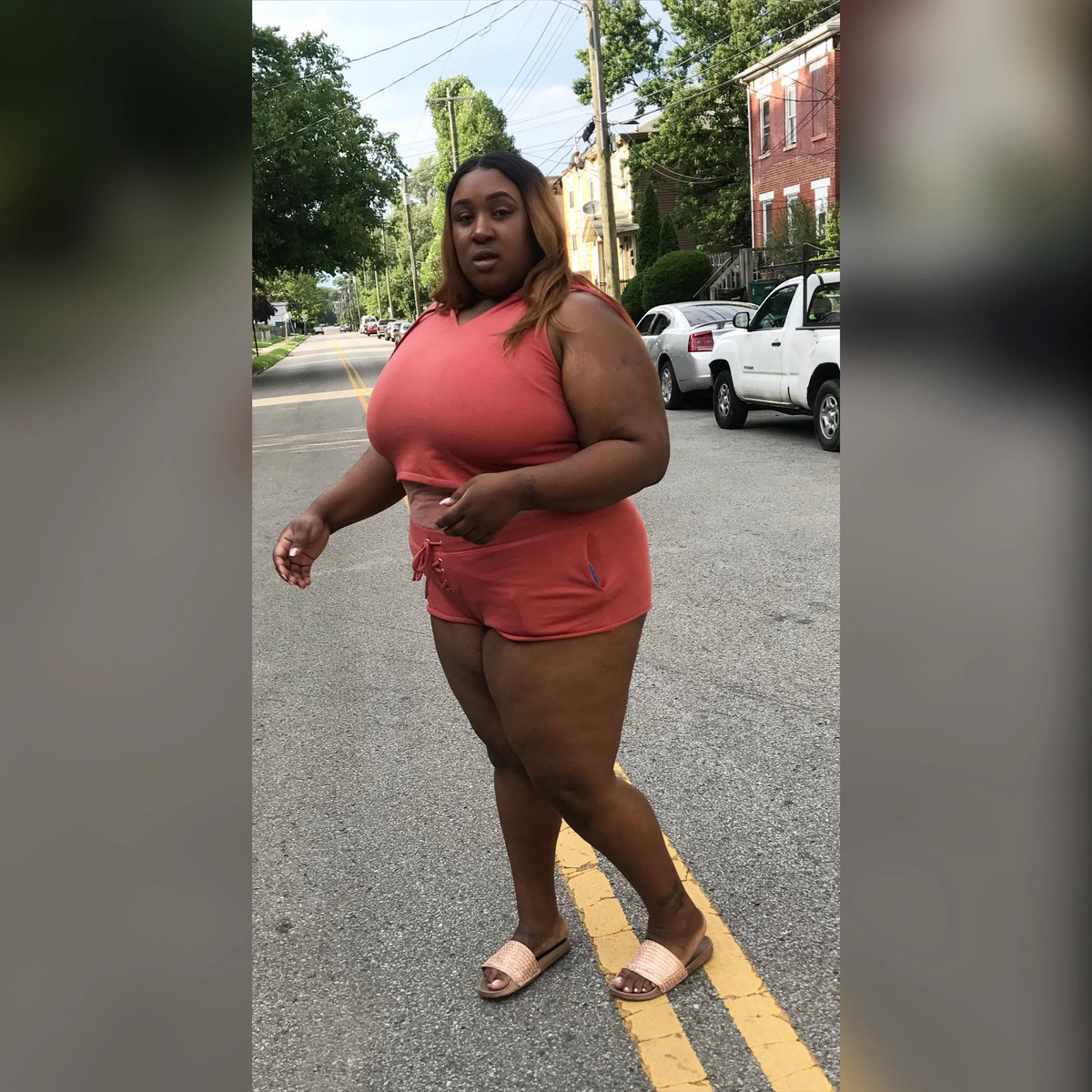 FREAKNique_'s tweet photo. #dearfatgirl wear those shorts and that sleeveless top . 
#bbw #bbwdoll #plussizedoll #bbwlove #life #podcast #podcaster #host #plussizepretty #plussize #makeup #cincinnati #ohio #follow #like #doubletap #brownskinbeauty #radio #wannabemodel #bbwmodel #bbwfetish https://t.co/YPC9SRDpTT