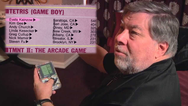 Uxio's tweet photo. Steve Wozniak co-fundador de Apple, era adicto a Tetris tiempos de Game Boy, enviaba sus puntuaciones a la revista Nintendo Power y siempre era el mejor, tanto q decidieron dejar de publicarlas para dar paso a otros. Entonces envió su nombre invertido: Evets Kainzow, lo aceptaron https://t.co/rrCpkonS44