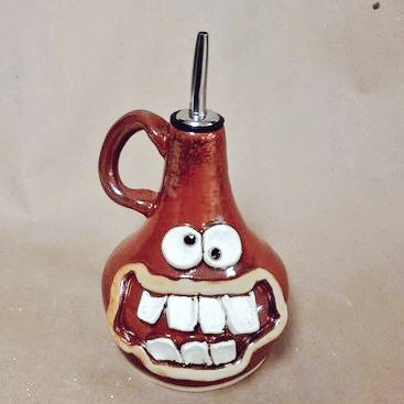 ugchugs's tweet photo. Cruets available on Etsy! https://t.co/OoqoKOg1iy

#etsyshop #EtsySeller #tradional #pottery #ceramics #oiljar #nelsonstudio #ugchugs #funnyface https://t.co/XX9GBuOJ4q