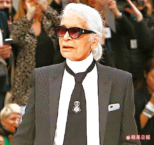 時尚界痛失英才!香奈兒「老佛爺」卡爾拉格斐傳85歲辭世
#BreakingNews #KarlLagerfeld @KarlLagerfeld #老佛爺 #RIP
http://bit.ly/2NfTZNL