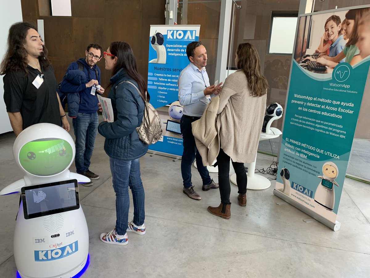 EnriqueTevarV's tweet photo. ‘5 escenarios al futuro de la educación’. Magnífica sesión en el Ayuntamiento de Alcobendas sobre la innovación en la Educación
@WatsomApp, @ALCBDS_Ayto, @The_IBMWatson #futurodelaeducacion https://t.co/ln9WV2G6Di