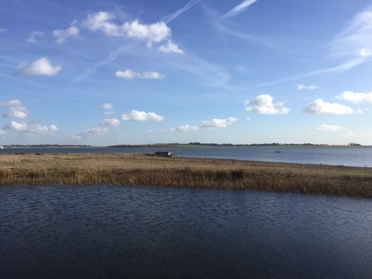 LittleAudreyCo's tweet photo. Spending time in this beautiful location today scouting out the best spots for an outdoor event...what a sight! 
.
.
.
#nature #reservoir #bluesky #springwatch #sun #water #view #picturesque #ecofriendly #eventmanagement #venuehunting #outdoorevents #birdwatching #signsofspring https://t.co/V9zW55UHc9
