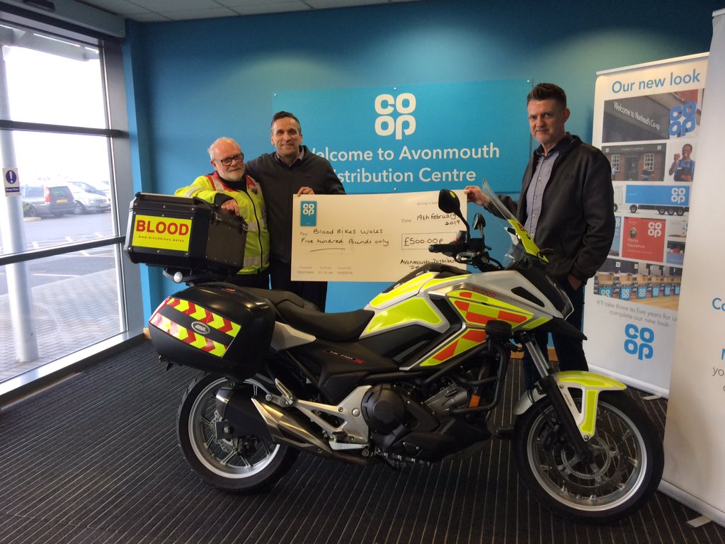 TraceyAvCDC's tweet photo. We were very privileged today to present to one of our own colleagues Mr Paul Cudmore who volunteers for Blood Bikes Wales £500 raised purely by our colleagues. Blood Bikes deliver much needed blood donations and baby milk to hospitals in an emergency https://t.co/Qn6t1PgEGz