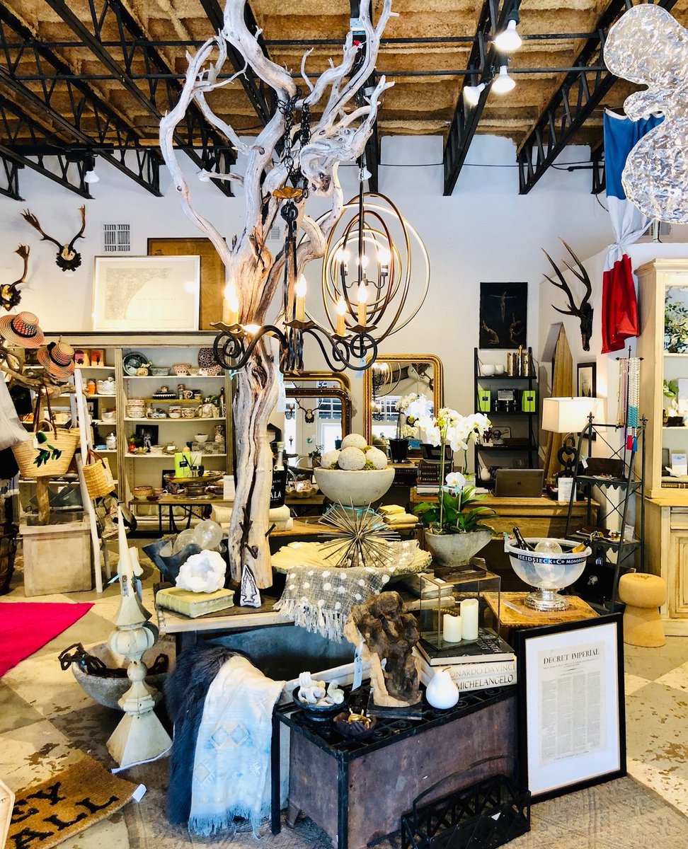 Laurier_Blanc's tweet photo. A look around the gallery with so many new items! ✨We're open from 10am-12pm &amp; 2-6pm today! Stop by and shop all of our new arrivals! ⠀ https://t.co/aY7Ci0mJXP