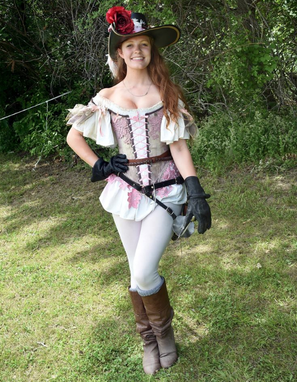 vixensengarde's tweet photo. When you're Melete, you wear pink everyday. (Photo credit: Richard Jones) #PinkEveryday #MeanGirls #Pink #VixensEnGarde #MeleteTimbre https://t.co/2iUbgwEkmJ