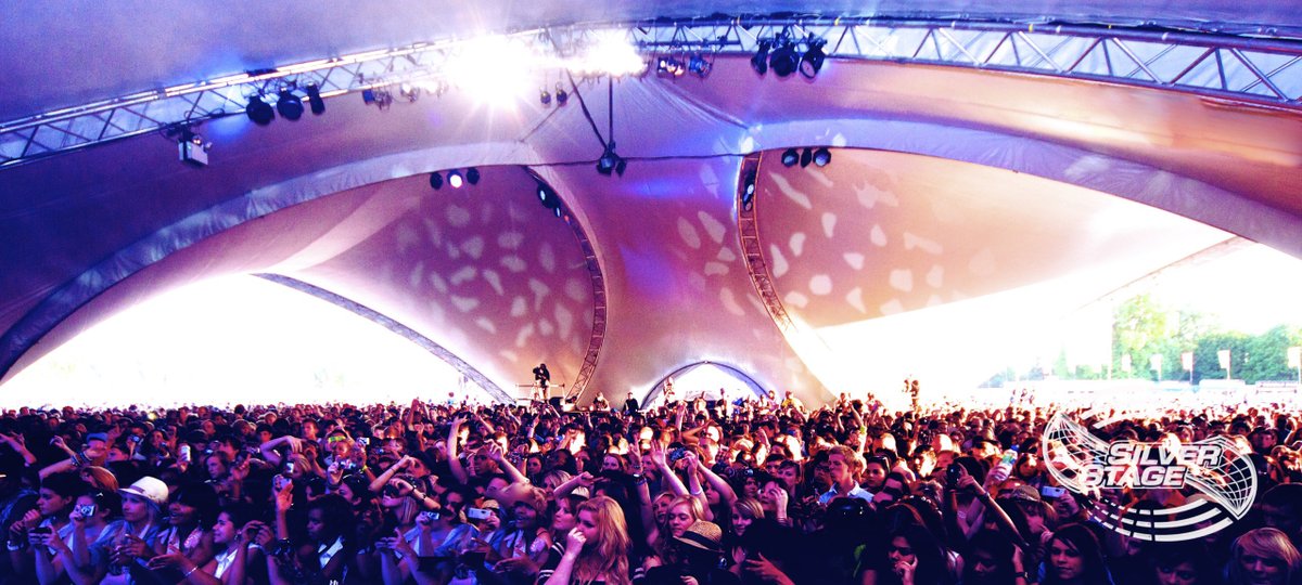 SilverStageUK's tweet photo. Our Saddlespans are ideal for stage cover, bars and VIP areas. If you are planning a festival get in touch for a quote now and inquire about our exclusive Triad! #EventProfs #EventTech #events #temporarystructures #SaddleSpan #Festival #Marqueehire https://t.co/K9yeQpsrHS https://t.co/K3ZYdO5SVX