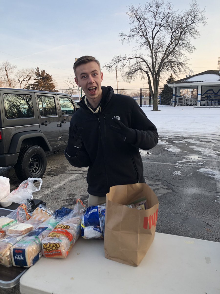 ksimeroth's tweet image. The one gift we can always afford to give is our time to help others. #Livelikechampions @AndySimeroth1 @carson_sim