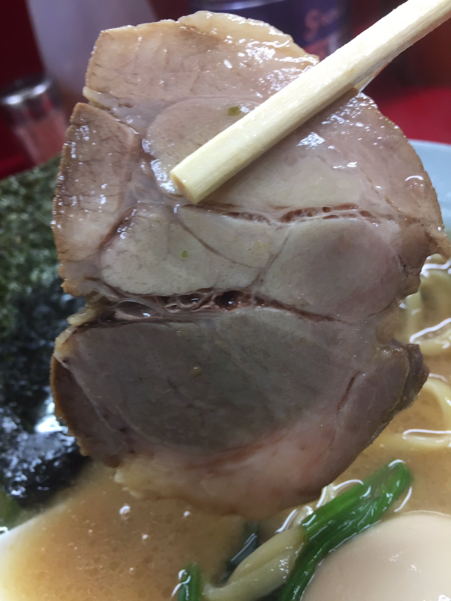 がく 今日の夕飯 末広家 千葉市中央区末広 ラーメン 麺固め油多め 味玉 ライス Iek食べたくてこちらまで しっかりショッパウマでレンゲが止まんね チャーシューもデカイし分厚い ニンニクと生姜ドボンでパワーアップだよ ご馳走様でした