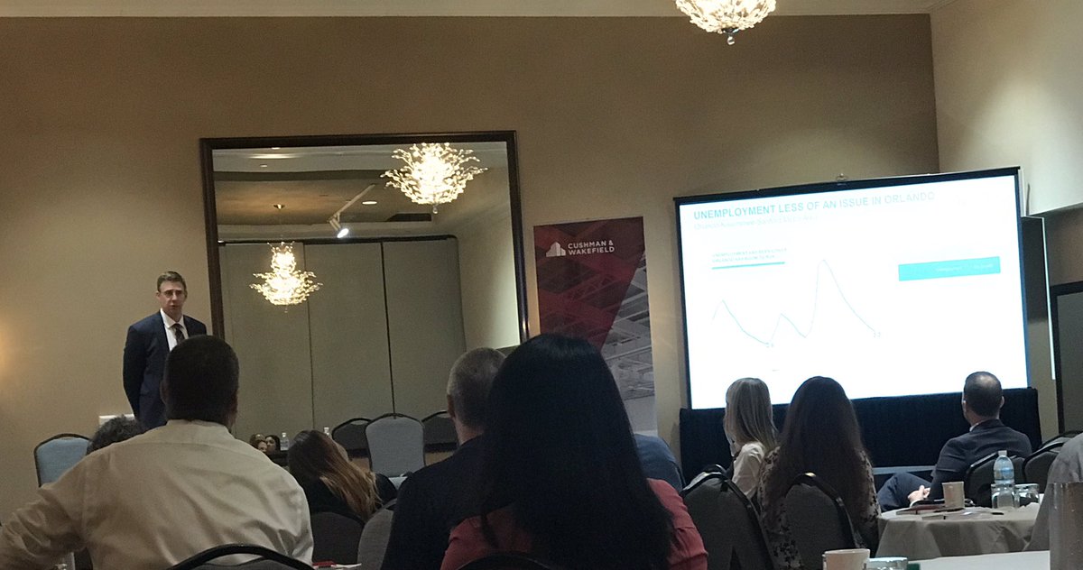 Analyst_Views's tweet photo. Economist Kevin Thorpe speaking at C&amp;W State of the Market @CushWakeORLANDO https://t.co/TprBgt06Xx