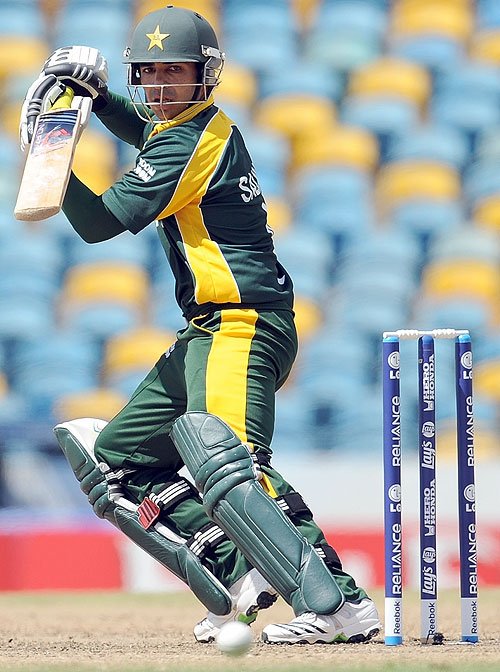 PakistanSuperLeague (@thepslt20) on Twitter photo ๐ฐ <a href="/im_SalmanButt/">Salman Butt</a> replaces Mohammad Hafeez in <a href="/lahoreqalandars/">Lahore Qalandars</a>' squad.
More details ๐
psl-t20.com/salman-butt-reโฆ ๐ฐ <a href="/im_SalmanButt/">Salman Butt</a> replaces Mohammad Hafeez in <a href="/lahoreqalandars/">Lahore Qalandars</a>' squad.
More details ๐
psl-t20.com/salman-butt-reโฆ
