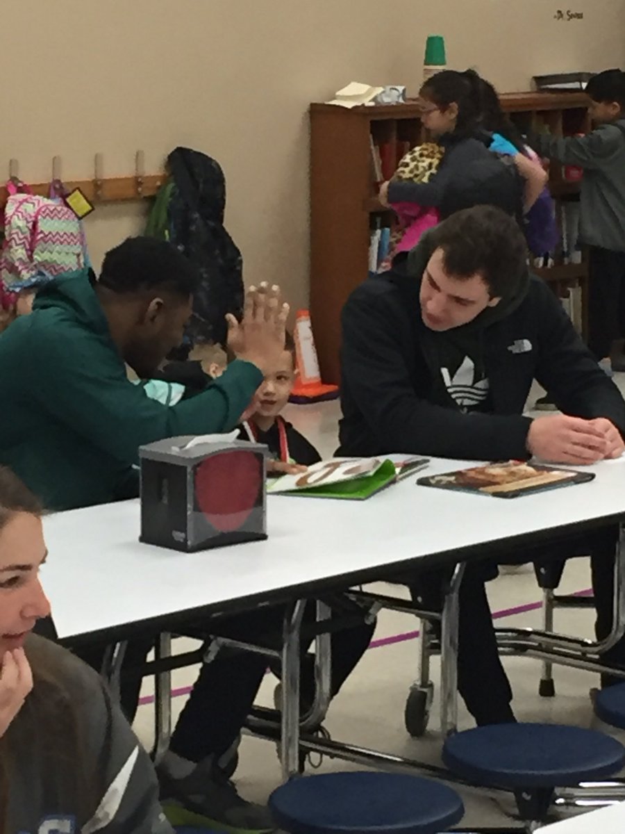 CoachHennes's tweet photo. Great experience for our players this morning. Spent time reading at Burcham Elementary. Our players had bigger smiles than the kids. https://t.co/DrEeylQG8i