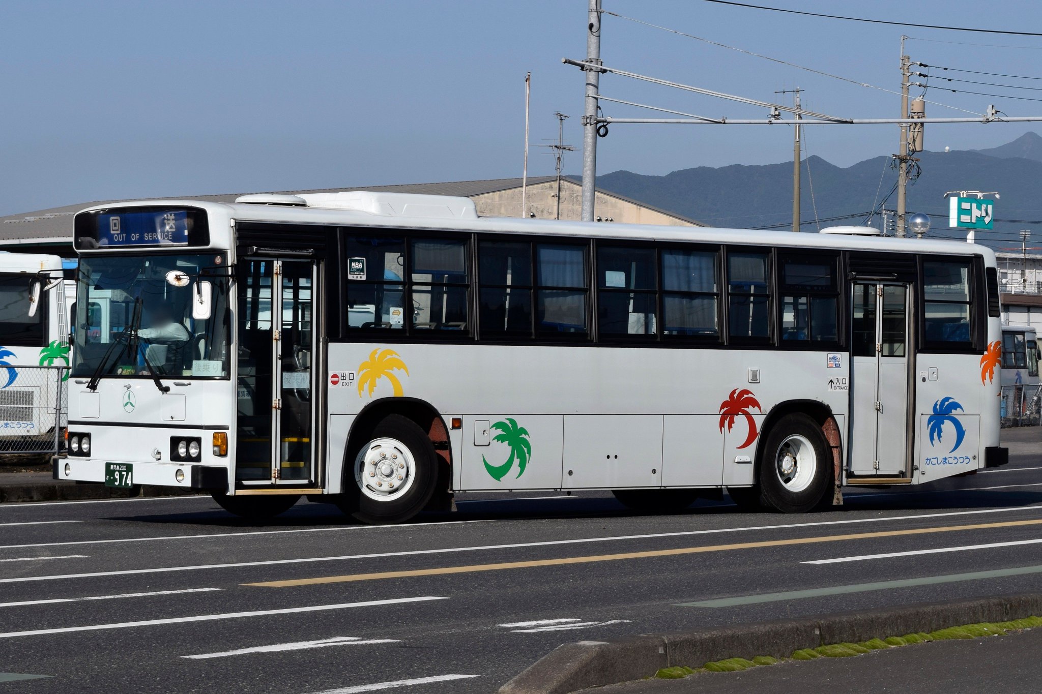 鴨川の雪　媒仙　共箱　MA842 N) わたしの街バスコレクション (MB3-2) 神奈川中央交通