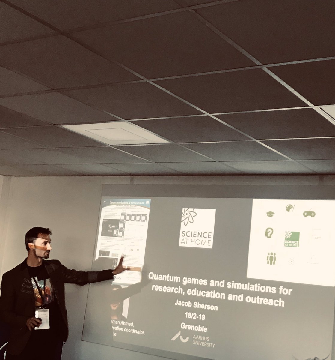 shaeema_zaman's tweet photo. @jacobsherson presenting at the Quantum Flagship Education workshop at #EQTC2019. Intuitive interfaces for a quantum technology future. Special focus on #ReGAME, #QuantumMoves and #QuantumComposer. @sciathome @AarhusUni #QuSCo_EU https://t.co/Gth31fa4sG